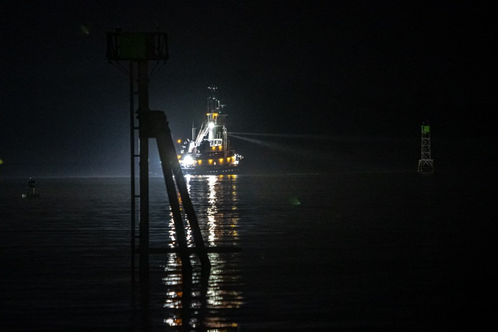 Massachusetts courts do not have personal jurisdiction over the panama owner and singapore operator of a container ship that damaged a . One Dead Seven Injured After Early Morning Boat Crash Off Castle Island Live Boston